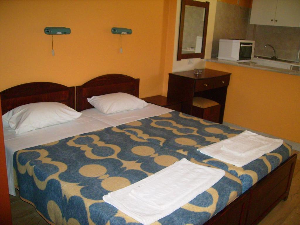 Aggelos Family Hotel room 6